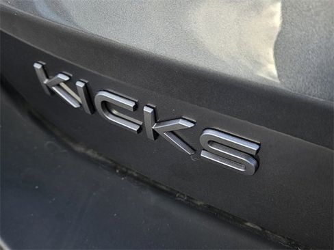 New 2026 Nissan Kicks SR image 11