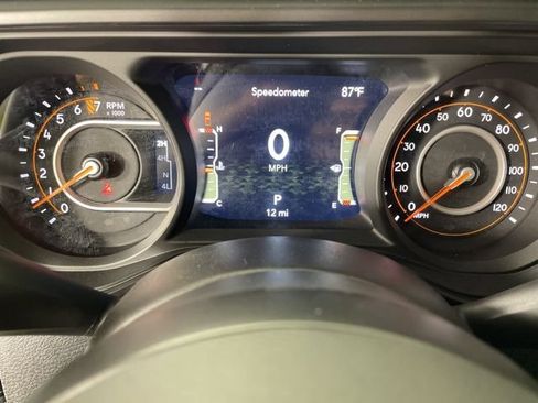 New 2025 Jeep Gladiator Mojave w/ Technology Group AWD/4WD image 25