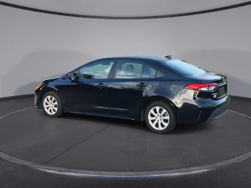 Used 2023 Toyota Corolla LE FWD image 6