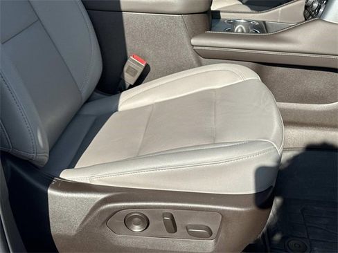 Used 2023 Chevrolet Tahoe LT w/ Luxury Package image 16