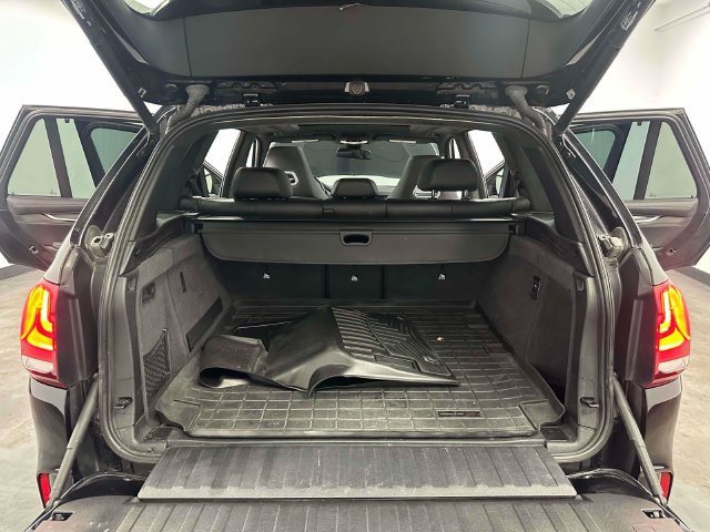 Used 2017 BMW X5 M AWD/4WD image 24