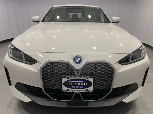 Used 2025 BMW i4 xDrive40i w/ Premium Package AWD/4WD image 2