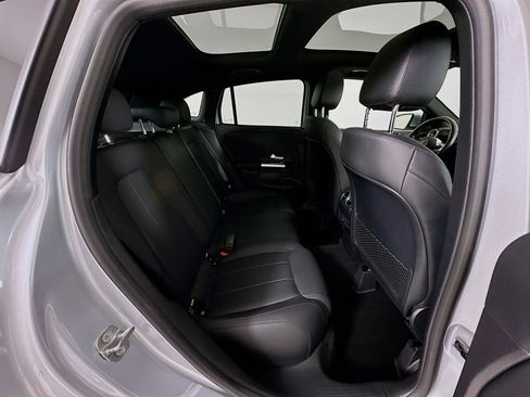 Used 2025 Mercedes-Benz GLA 250 image 28