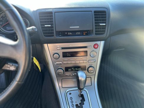 Used 2005 Subaru Outback 2.5i Limited AWD/4WD image 12