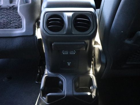 Used 2021 Jeep Wrangler Rubicon AWD/4WD image 26