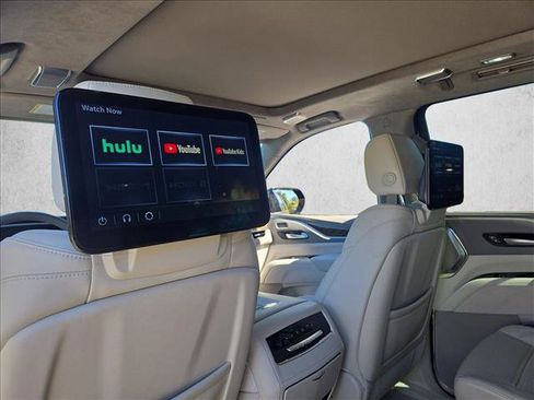 Used 2023 Cadillac Escalade ESV Sport Platinum w/ LPO, ONYX Package image 16