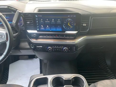 Used 2025 Chevrolet Silverado 1500 LT image 14