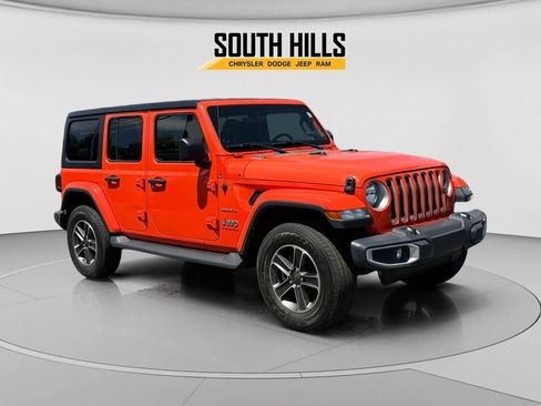 Used 2023 Jeep Wrangler Unlimited Sahara AWD/4WD image 7