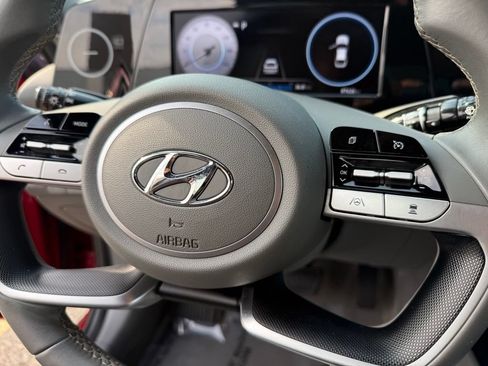Used 2022 Hyundai Elantra SEL w/ Convenience Package FWD image 24