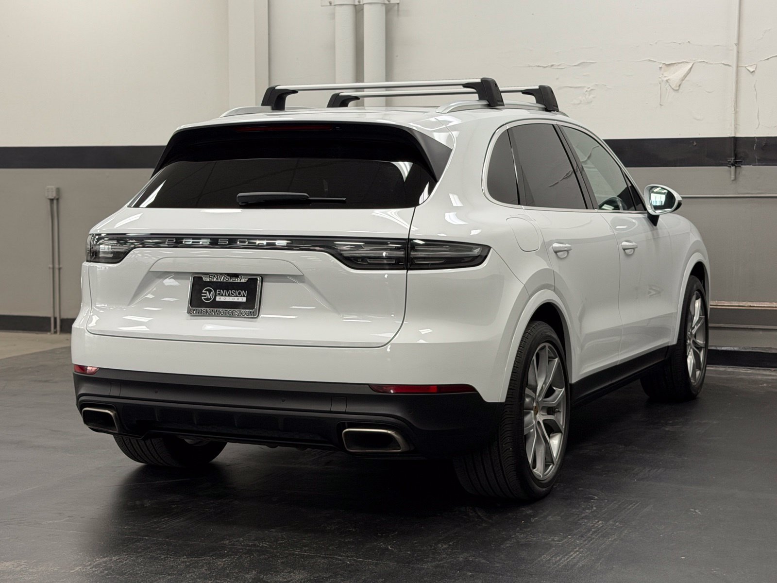 Used 2022 Porsche Cayenne E-Hybrid w/ Premium Package AWD/4WD image 12