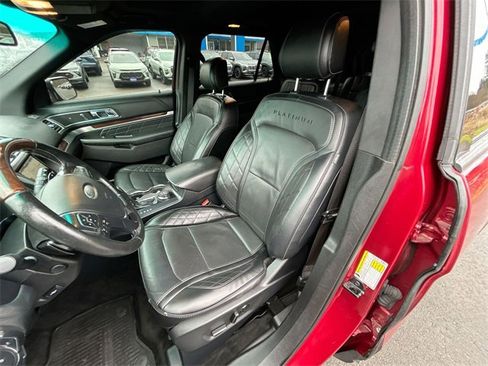 Used 2016 Ford Explorer Platinum image 20