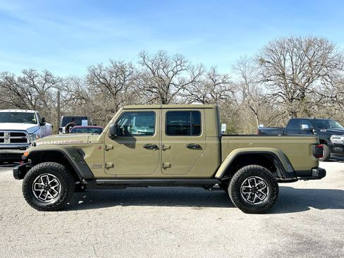 New 2026 Jeep Gladiator Rubicon image 12