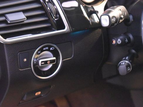 Used 2019 Mercedes-Benz GLS 450 4MATIC w/ Premium 1 Package image 21