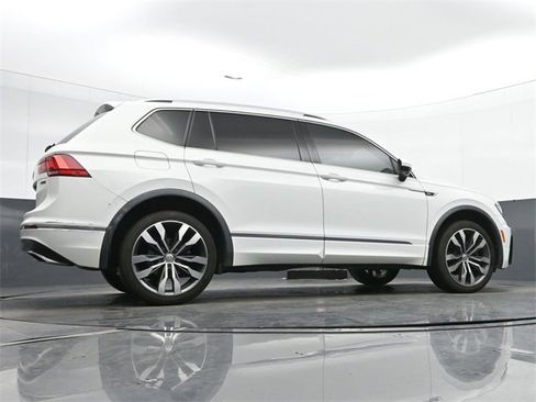 Used 2020 Volkswagen Tiguan SEL Premium R-Line image 12