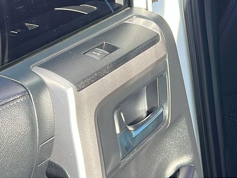 Used 2021 Toyota 4Runner 4WD image 13