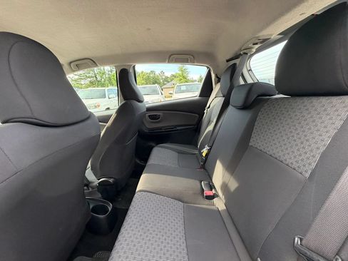 Used 2016 Toyota Yaris L FWD image 17