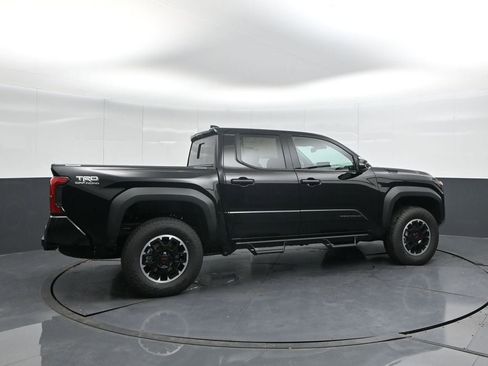 New 2026 Toyota Tacoma TRD Off-Road w/ TRD Off Road Upgrade Package AWD/4WD image 3
