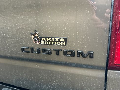 Used 2020 Chevrolet Silverado 1500 Custom w/ Custom Value Package image 5