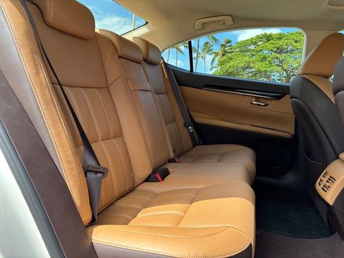 Used 2016 Lexus ES 350 FWD image 11