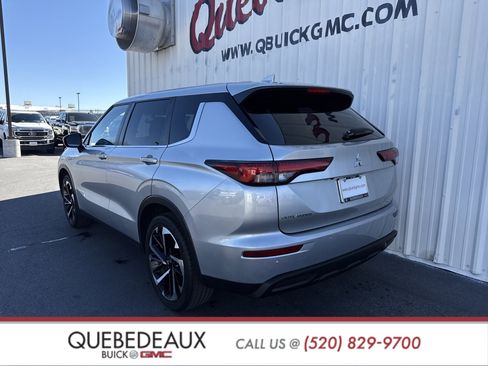 Used 2022 Mitsubishi Outlander ES image 8