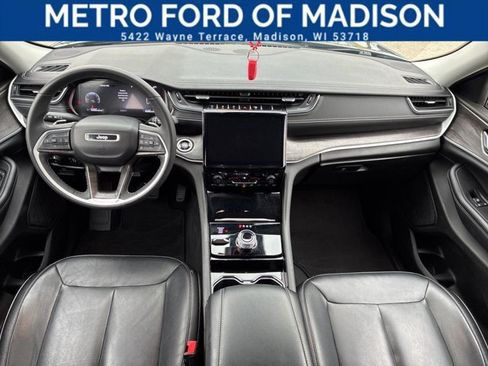 Used 2023 Jeep Grand Cherokee Limited AWD/4WD image 14