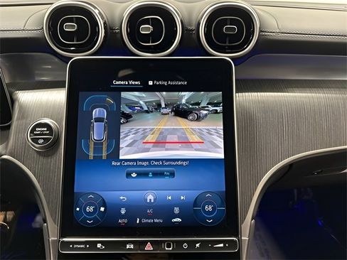 Used 2025 Mercedes-Benz GLC 300 4MATIC image 25