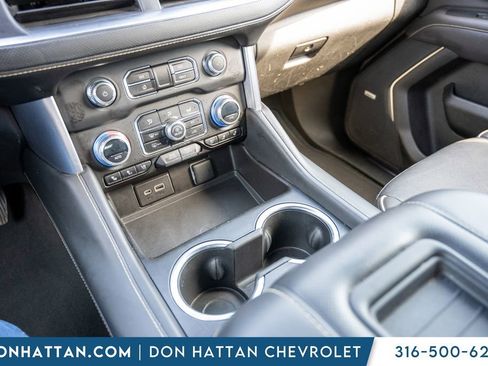 Used 2023 GMC Yukon SLT image 15