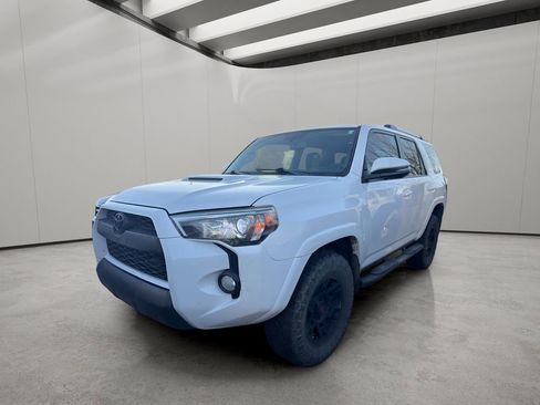 Used 2016 Toyota 4Runner Trail Premium image 1