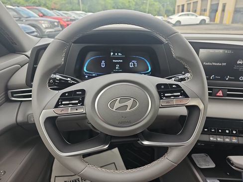 New 2026 Hyundai Elantra Sport FWD image 18