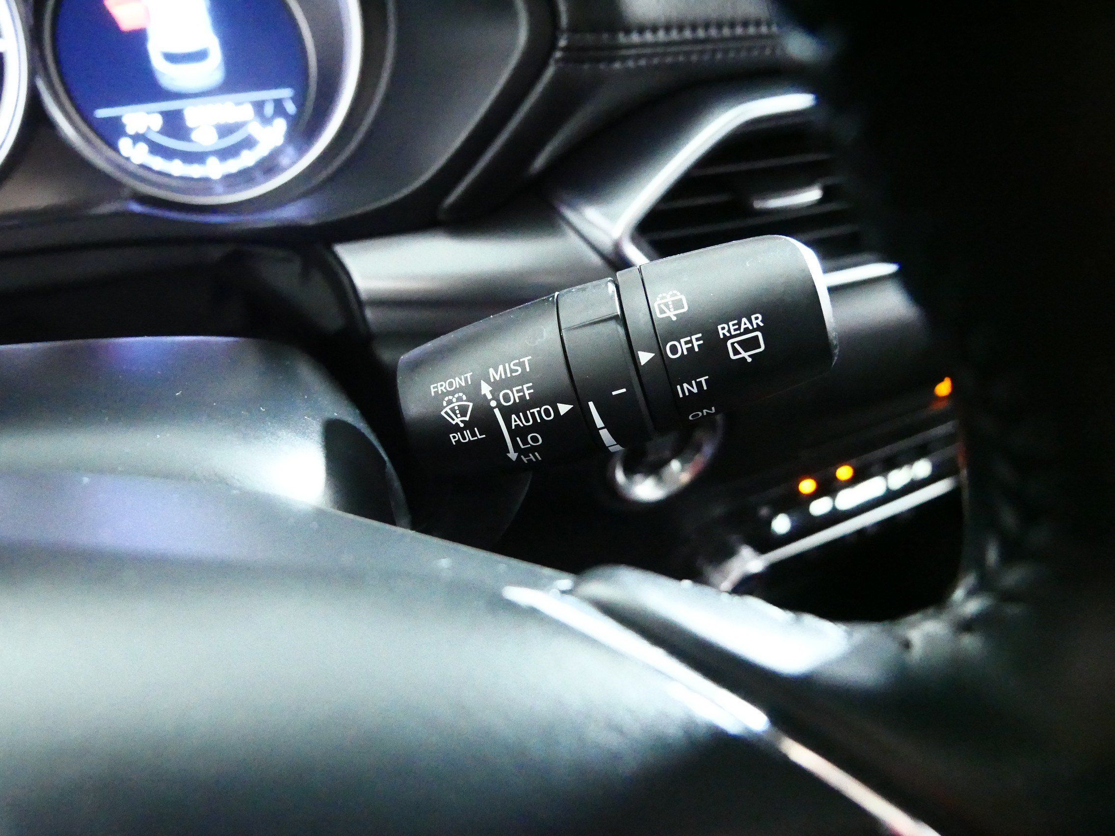 Used 2025 MAZDA CX-5 AWD 2.5 S w/ Preferred Package image 32