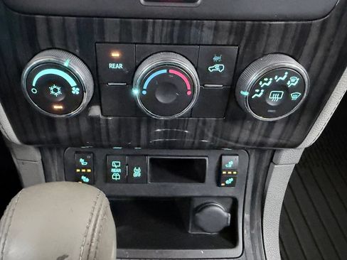 Used 2014 Chevrolet Traverse LT w/ All-Star Edition FWD image 18