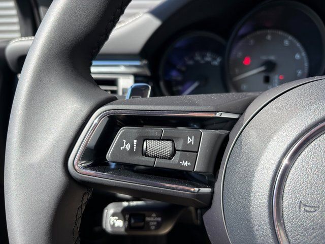 Certified 2026 Porsche Macan S AWD/4WD image 16