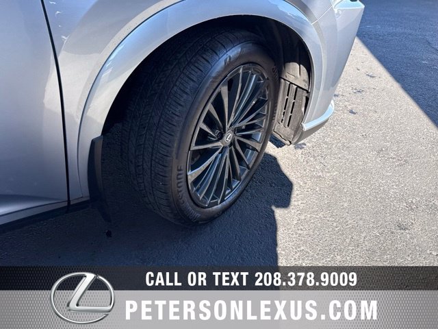 Used 2025 Lexus RX 350h w/ Convenience Package AWD/4WD image 11