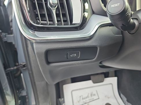 Used 2024 Volvo S60 B5 Core image 18