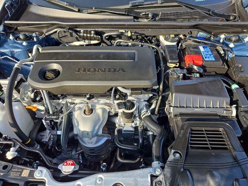 Used 2025 Honda Civic LX image 32