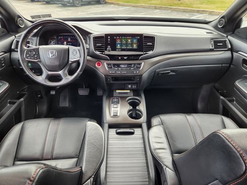 Certified 2022 Honda Passport TrailSport image 8