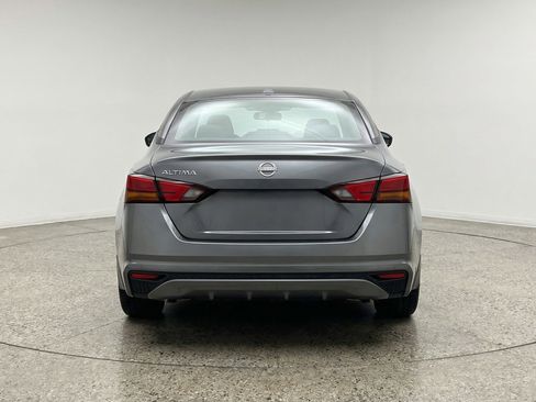 Used 2025 Nissan Altima 2.5 SV FWD image 7