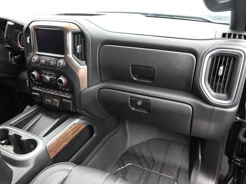 Used 2019 Chevrolet Silverado 1500 High Country w/ Technology Package AWD/4WD image 36