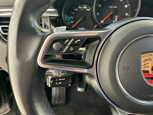 Used 2019 Porsche Macan AWD/4WD image 23