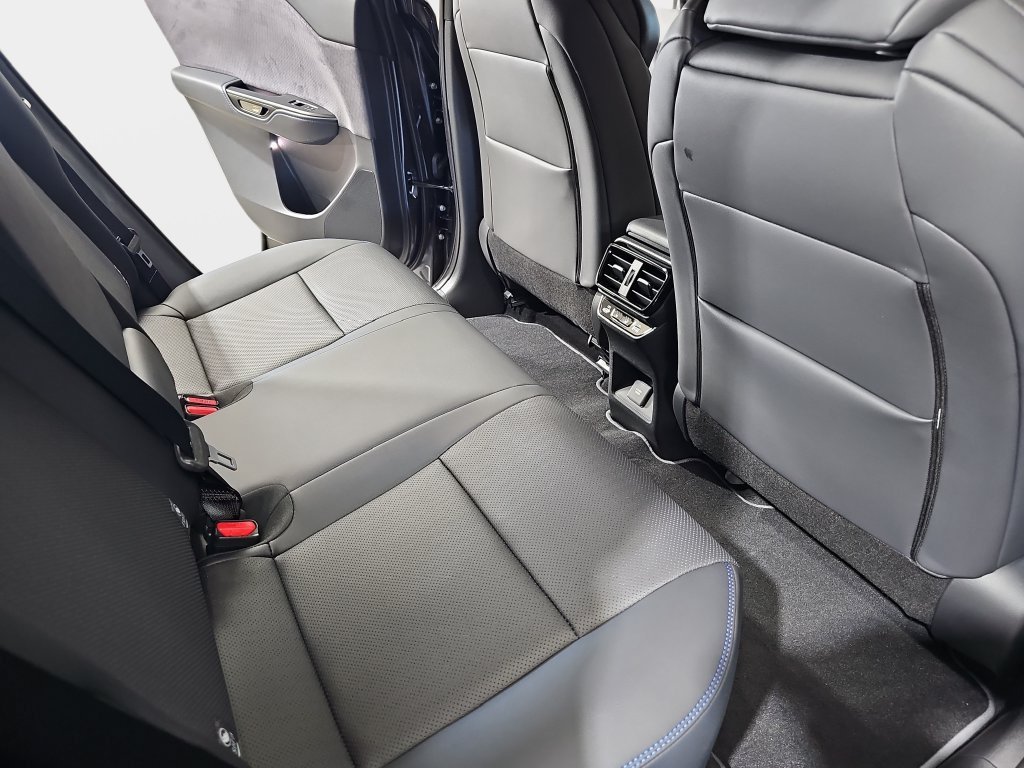 New 2026 Lexus RZ 450e AWD w/ Luxury Package image 11