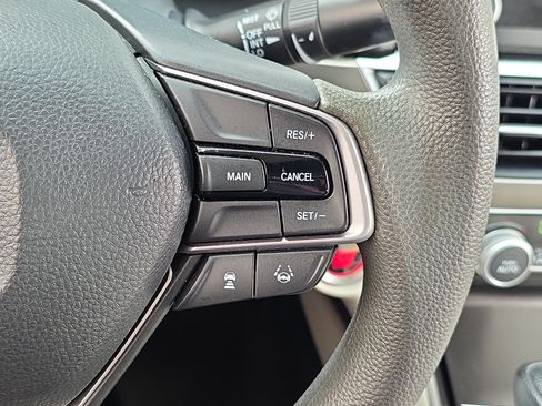 Used 2020 Honda Accord LX image 13