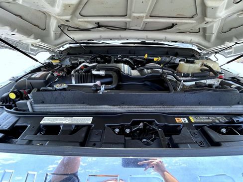Used 2015 Ford F250 Lariat w/ Lariat Ultimate Package AWD/4WD image 23