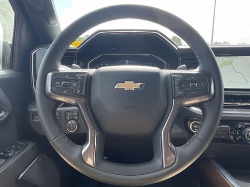 Used 2023 Chevrolet Silverado 1500 High Country AWD/4WD image 28
