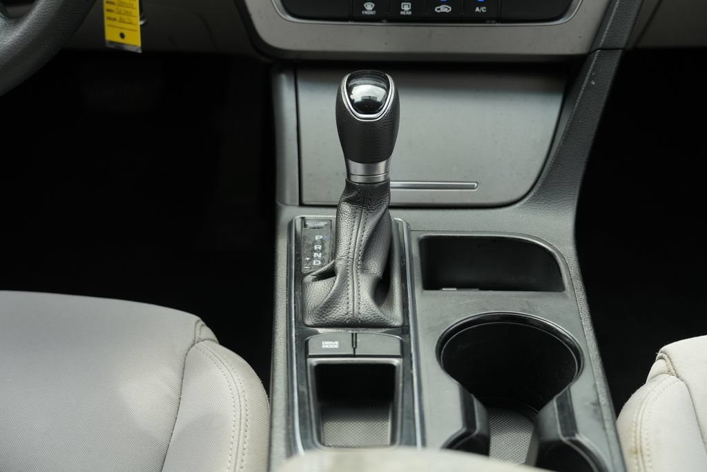 Used 2017 Hyundai Sonata SE FWD image 39