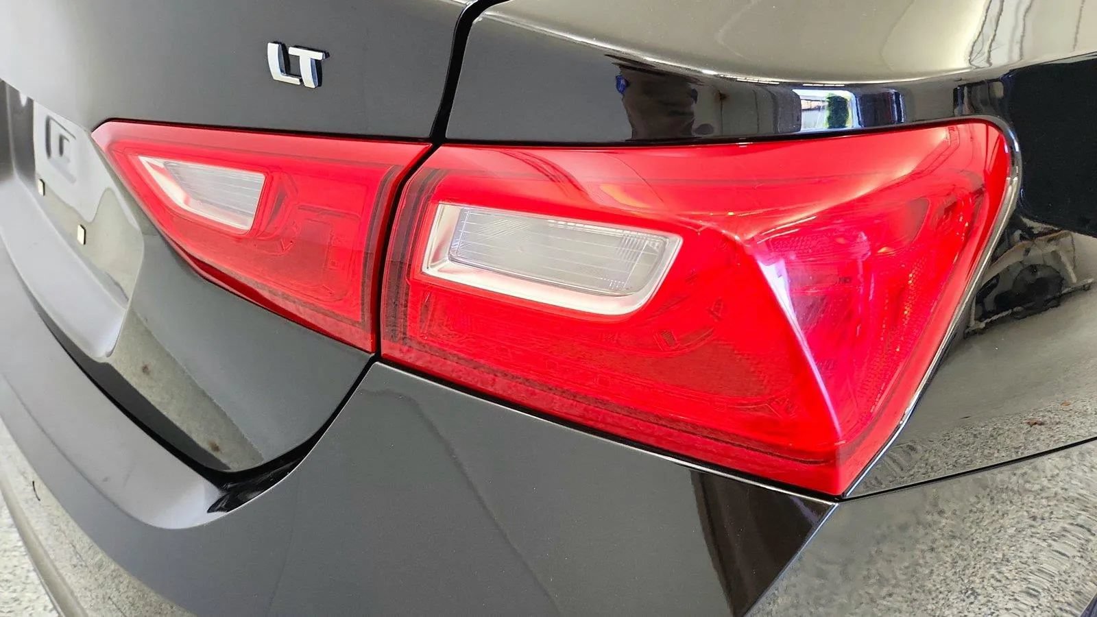 Used 2024 Chevrolet Malibu LT FWD image 33