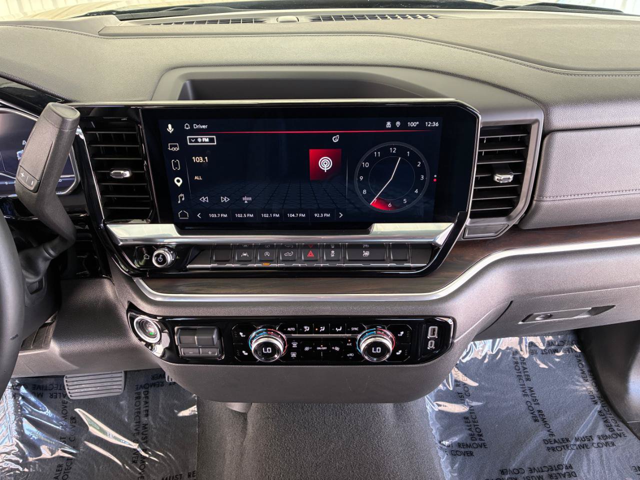 Used 2025 GMC Sierra 1500 SLT AWD/4WD image 20