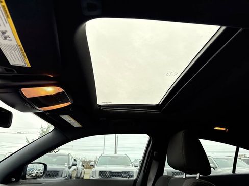 Used 2018 Dodge Charger SXT Plus w/ Blacktop Package image 23