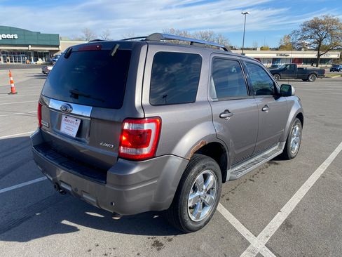 Used 2009 Ford Escape Limited image 3