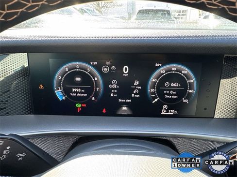 Certified 2025 Volkswagen Tiguan S image 19