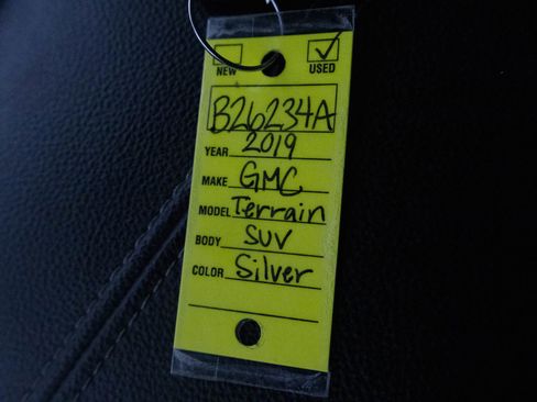 Used 2019 GMC Terrain Denali w/ Advanced Safety Package image 27